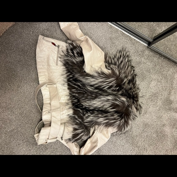 Leather jacket with real fur, size S-M - Picture 3 of 5